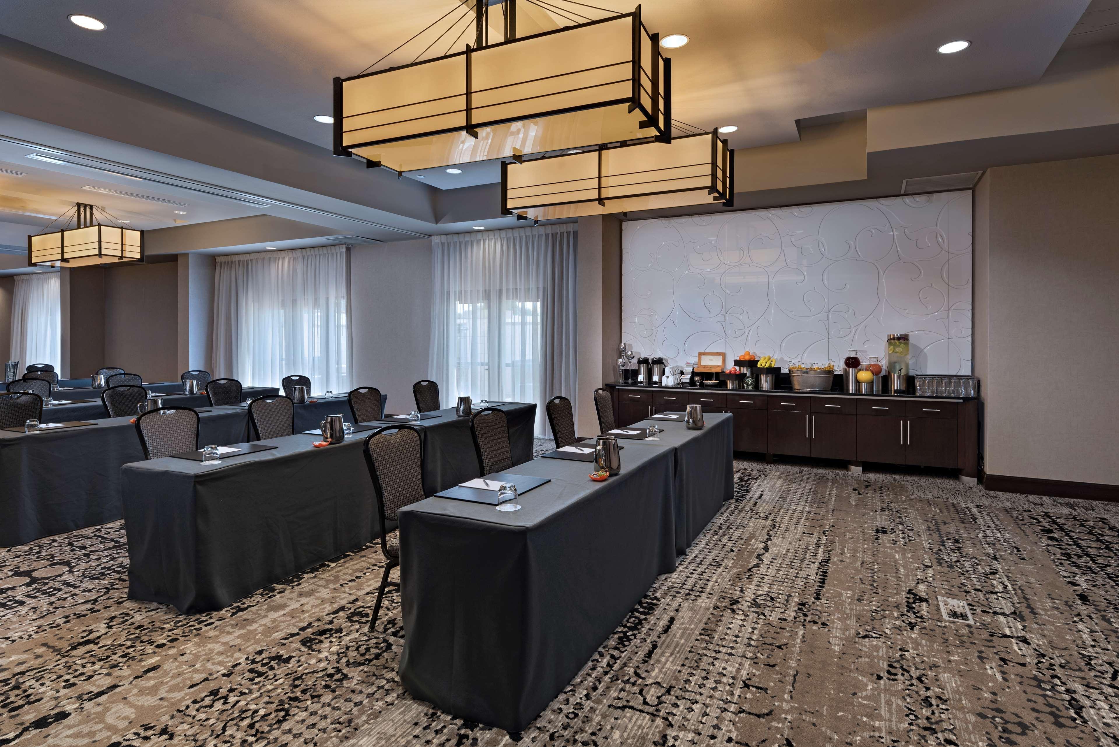 Hotel Hyatt Centric The Woodlands Extérieur photo