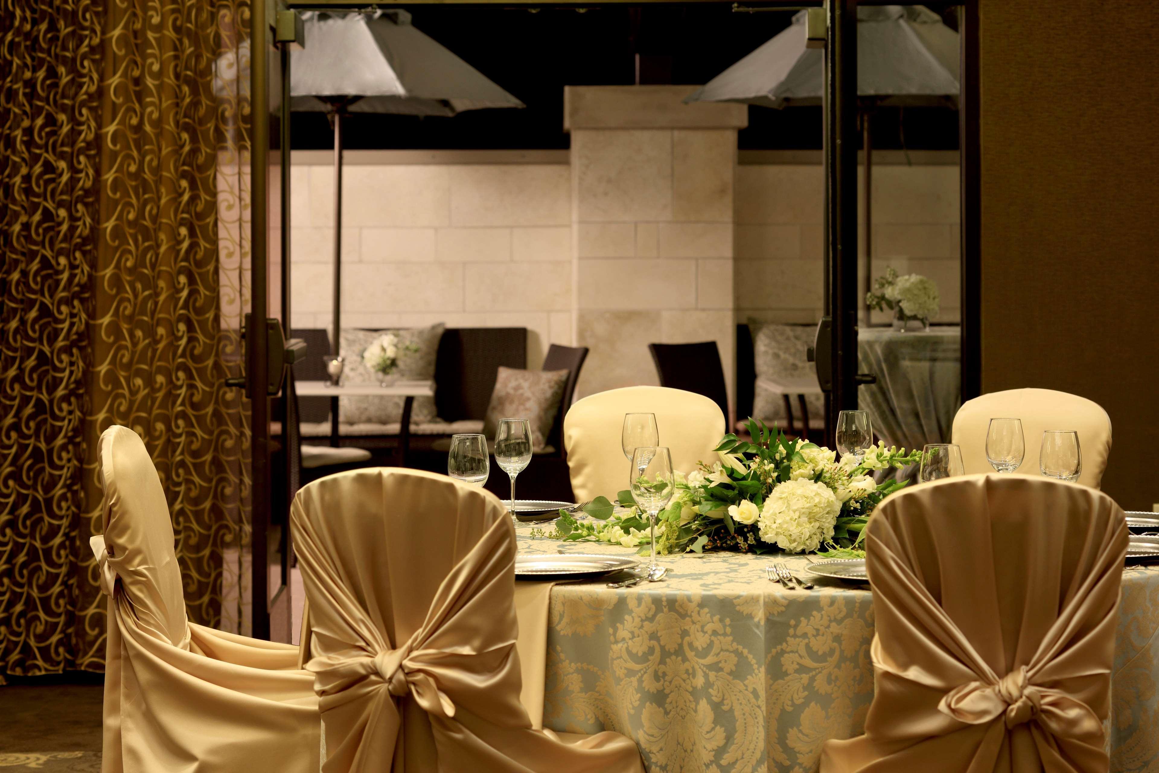 Hotel Hyatt Centric The Woodlands Extérieur photo