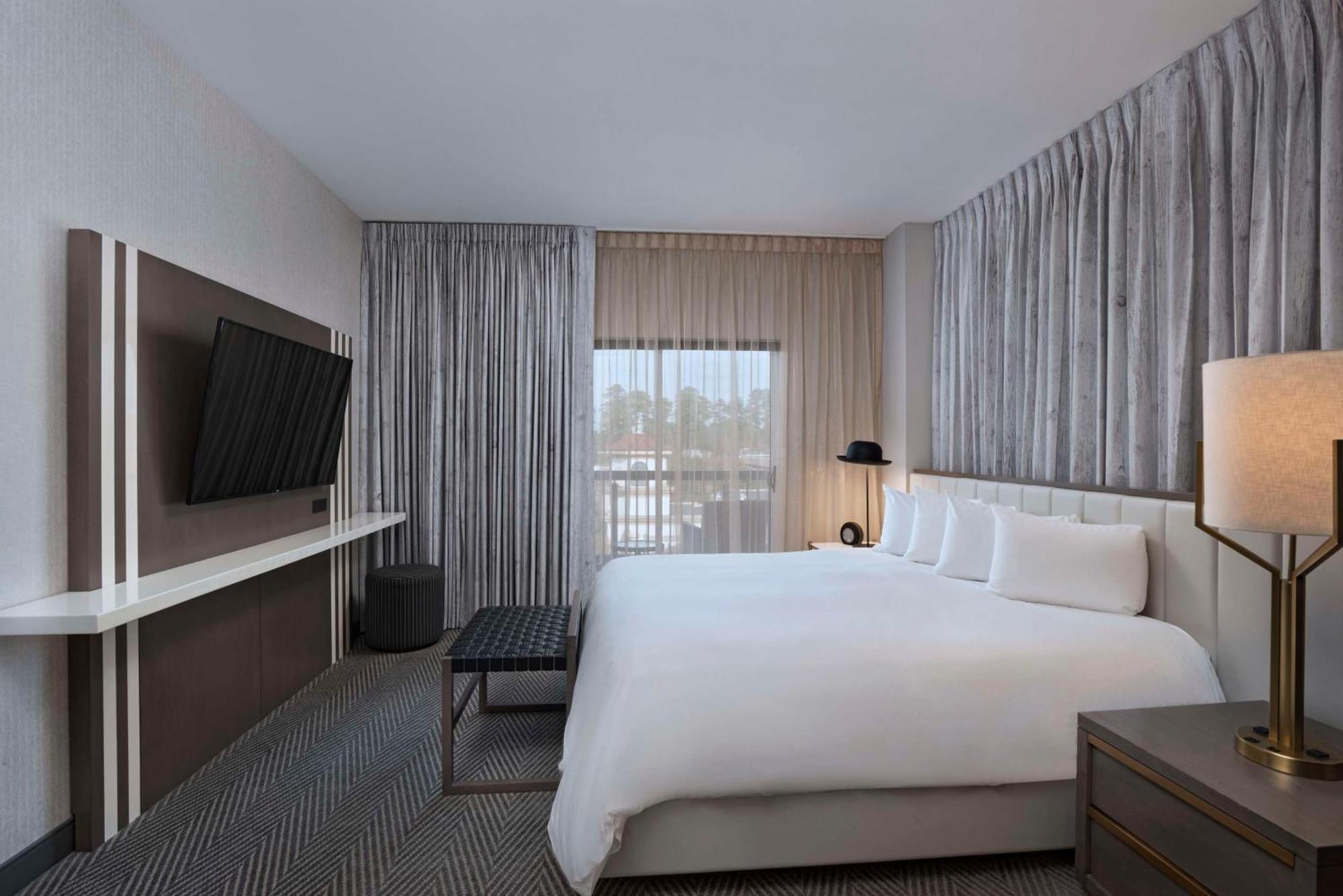 Hotel Hyatt Centric The Woodlands Extérieur photo